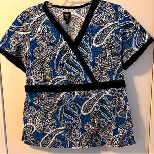 Scrub top, size L, Med Couture
